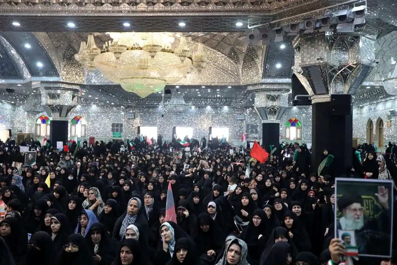 مجلس یادبود شهدای خانوادهٔ امام شهید – اولین روز - 10